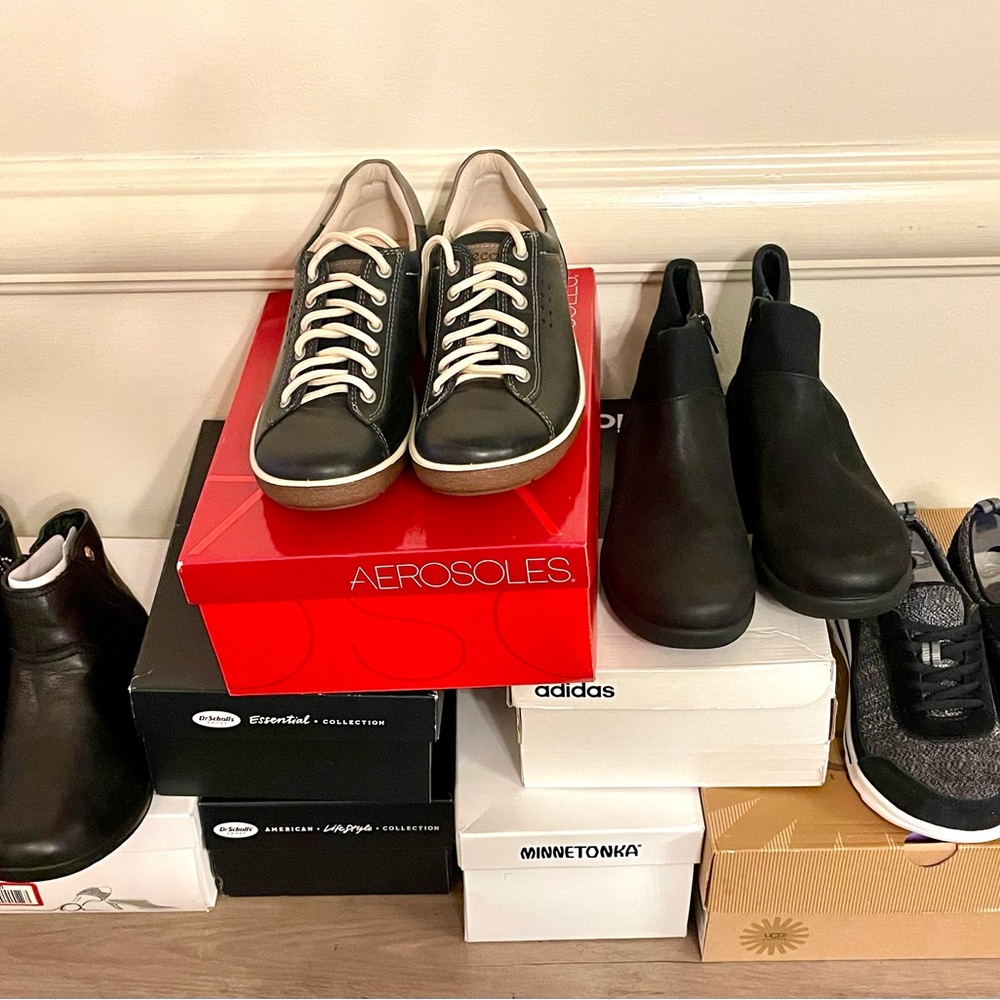 New! Six pairs of Size 7 sneakers & booties!